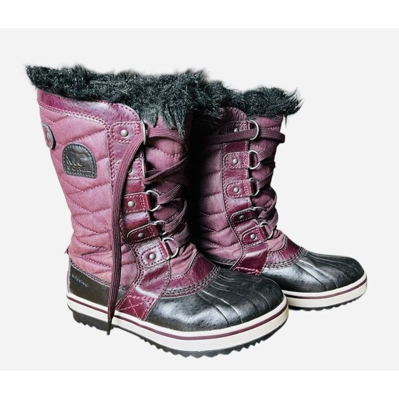 Sorel Boots Girls Size 2 Plum Faux Fur Lined Waterproof Kids Boy Joan of Arctic - Picture 1 of 8